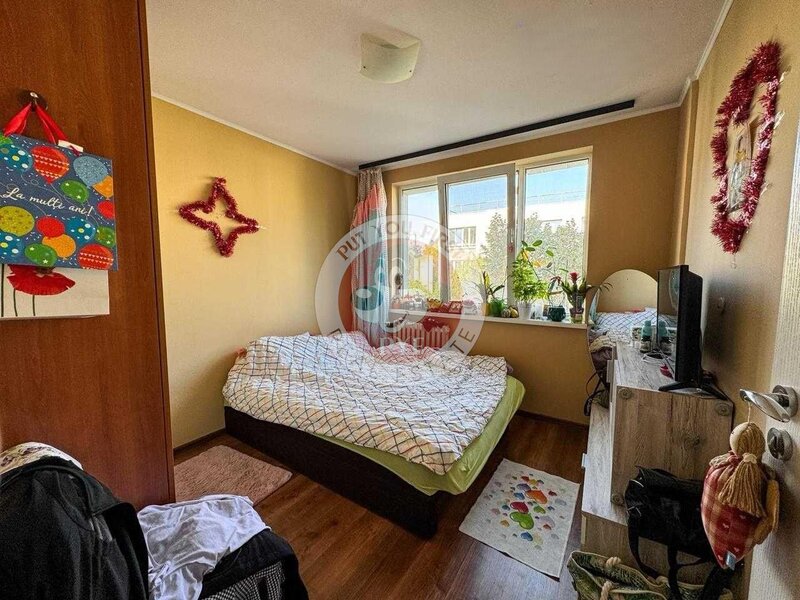 Pacii | Apartament 3 camere | Decomandat | 64mp | B12134